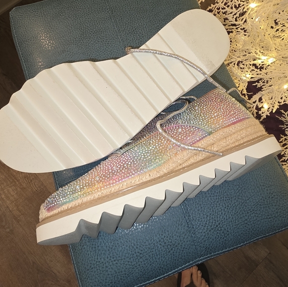 Pride Embellished Lace Up Oxford - Picture 4 of 5